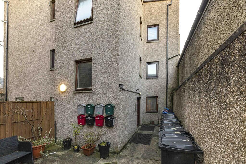 2 East Mill Bridge Street Galashiels 25.JPG
