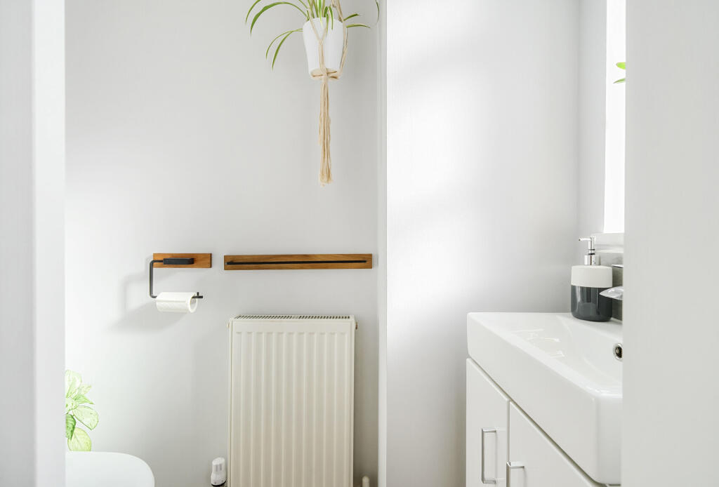 1343787-1-68ad758...