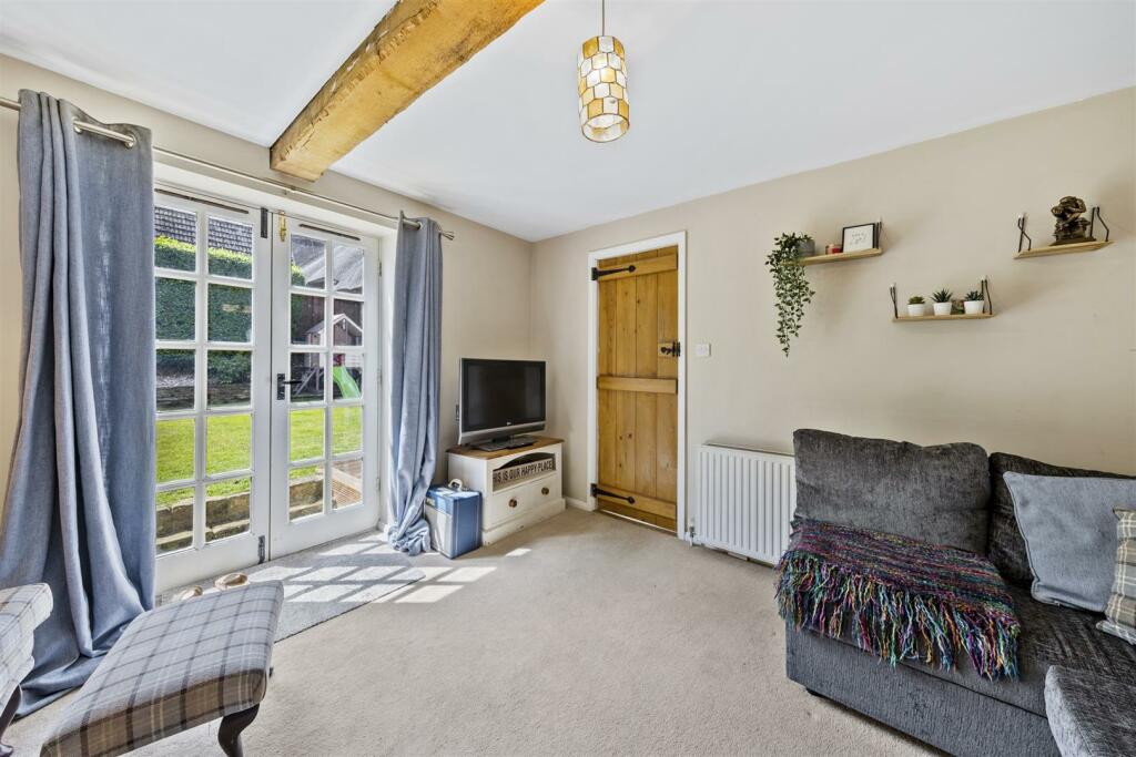 BumbleCottageWeb15.jpg