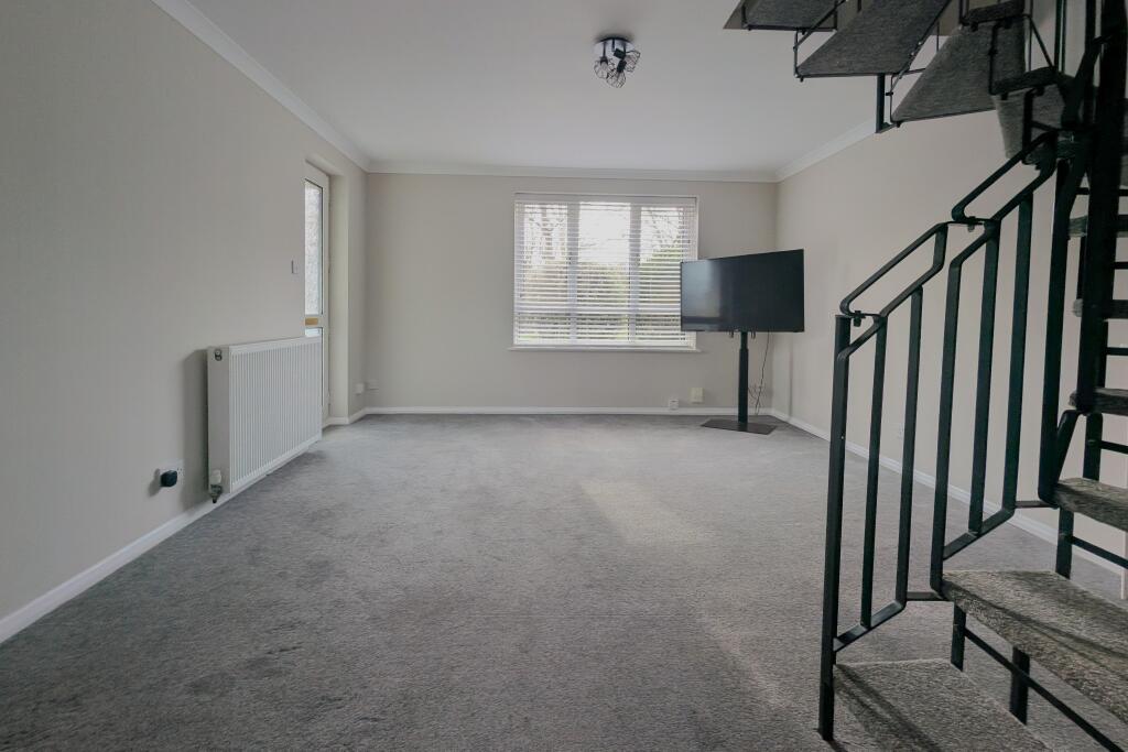 Romsey   Greenwood Close   UNFURNISHED