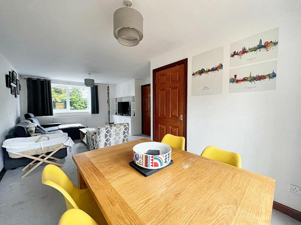 OPEN PLAN LIVING DINING ROOM