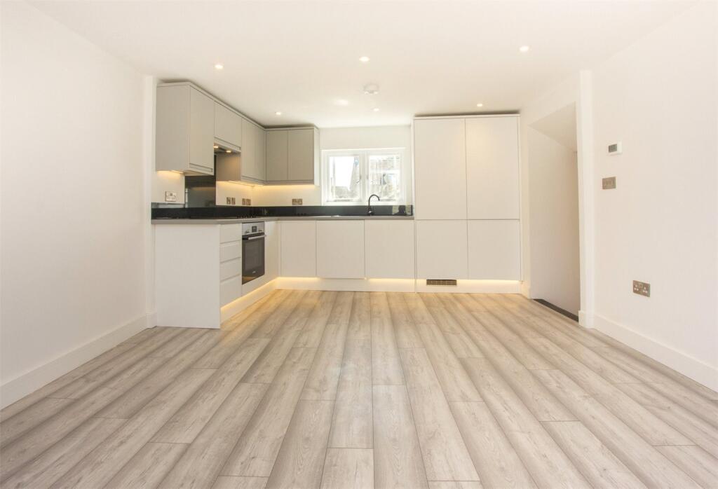 Kitchen/Living Area