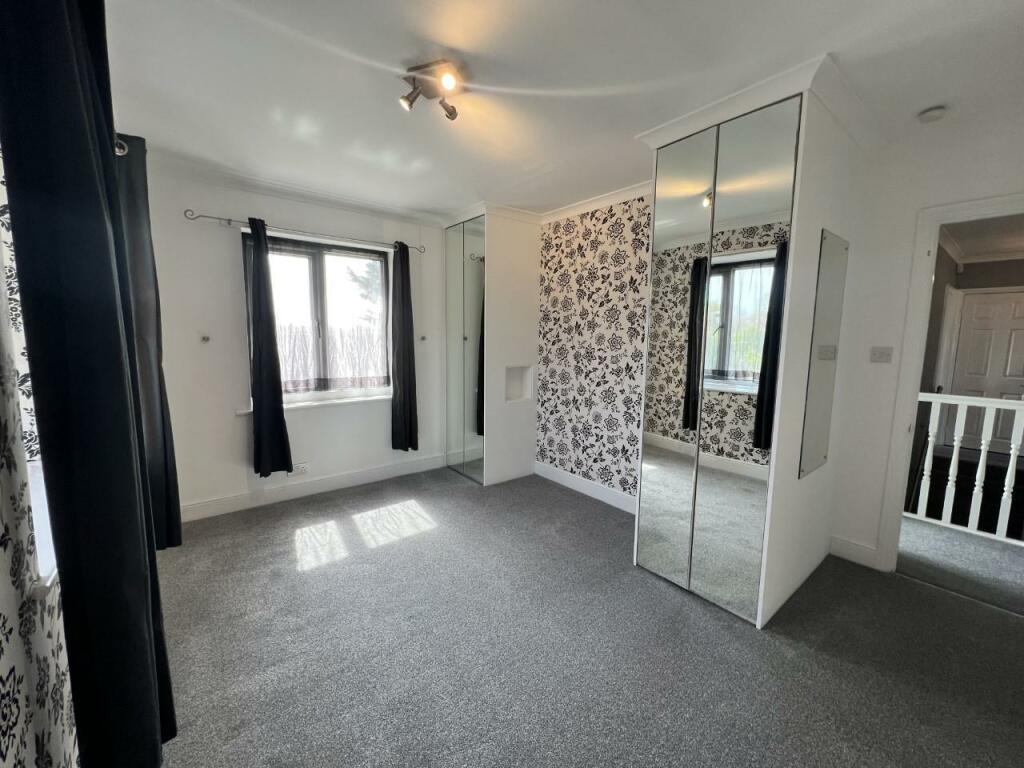 bedroom 3.jpg