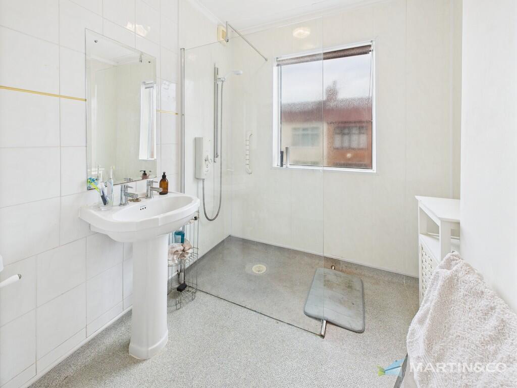 CAM02318G0-PR0475...