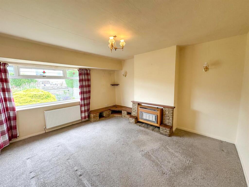 Two bed semi-detached bungalow, Silsden 3