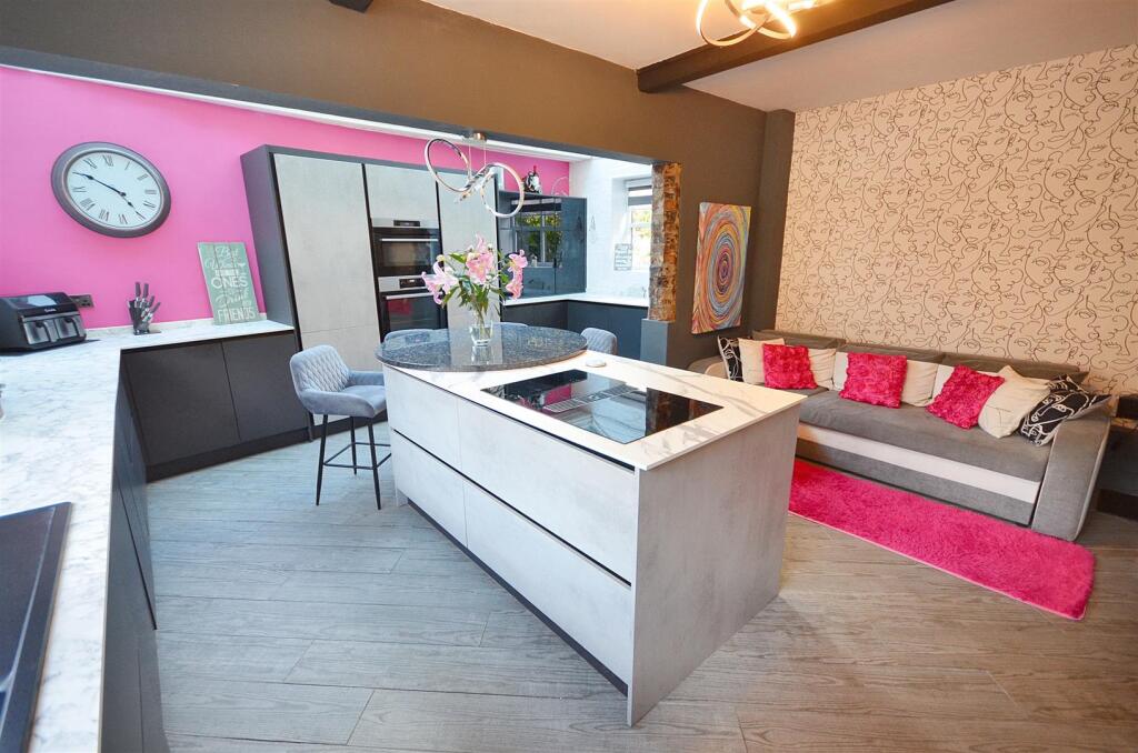 Breakfast Kitchen