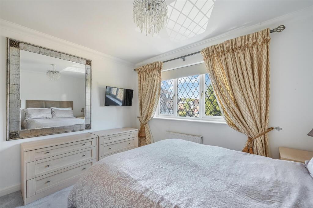 OSPREY CLOSE, 4-8.jpg