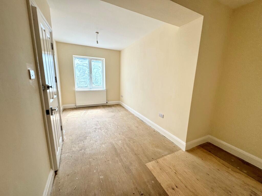 10 Preston Road f...