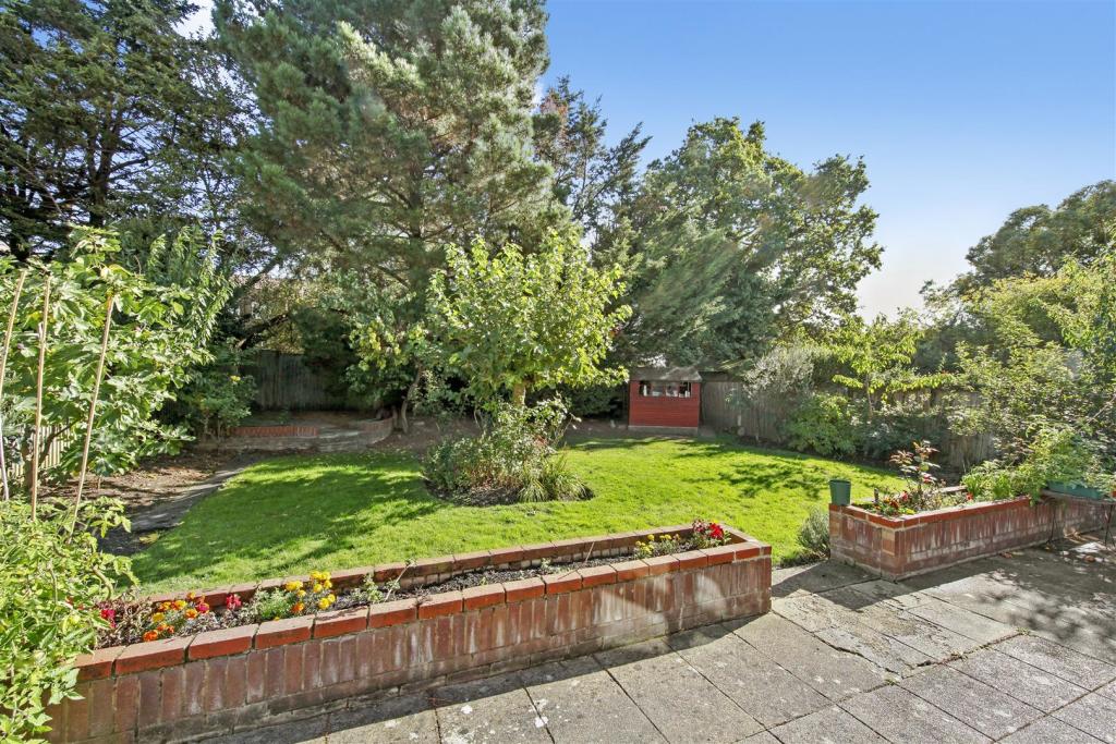 40 Barn Hill - z6rHENURmKBtBw0E6Jw2.jpg