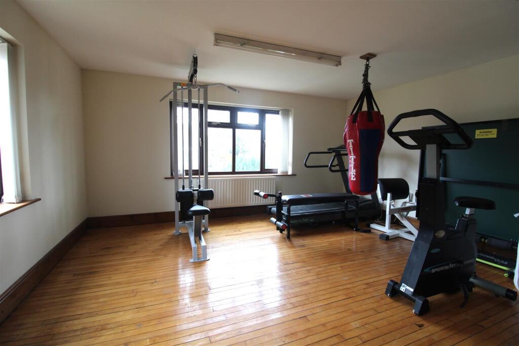 BEDROOM FIVE/GYM
