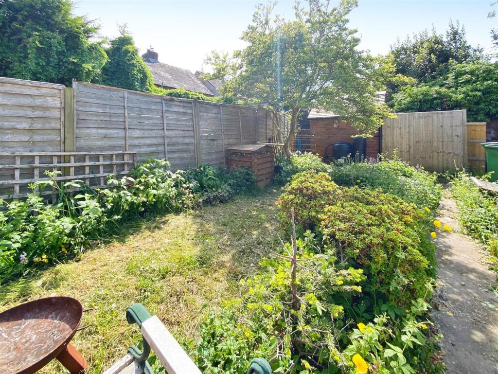 cf299420-D-4D4C-B521-2B730928A6A5-3962-0000019EBA4