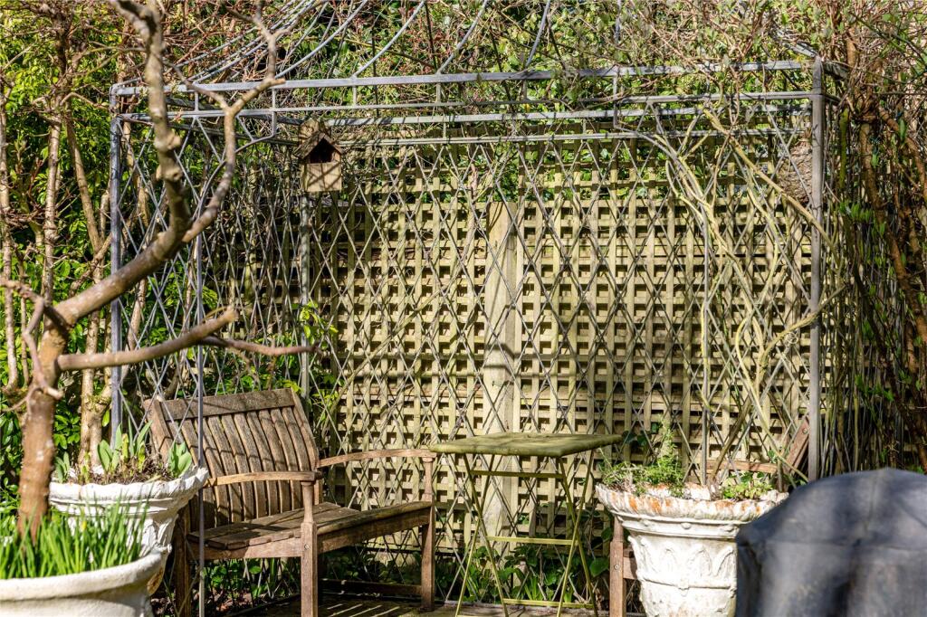 Courtyard Garden