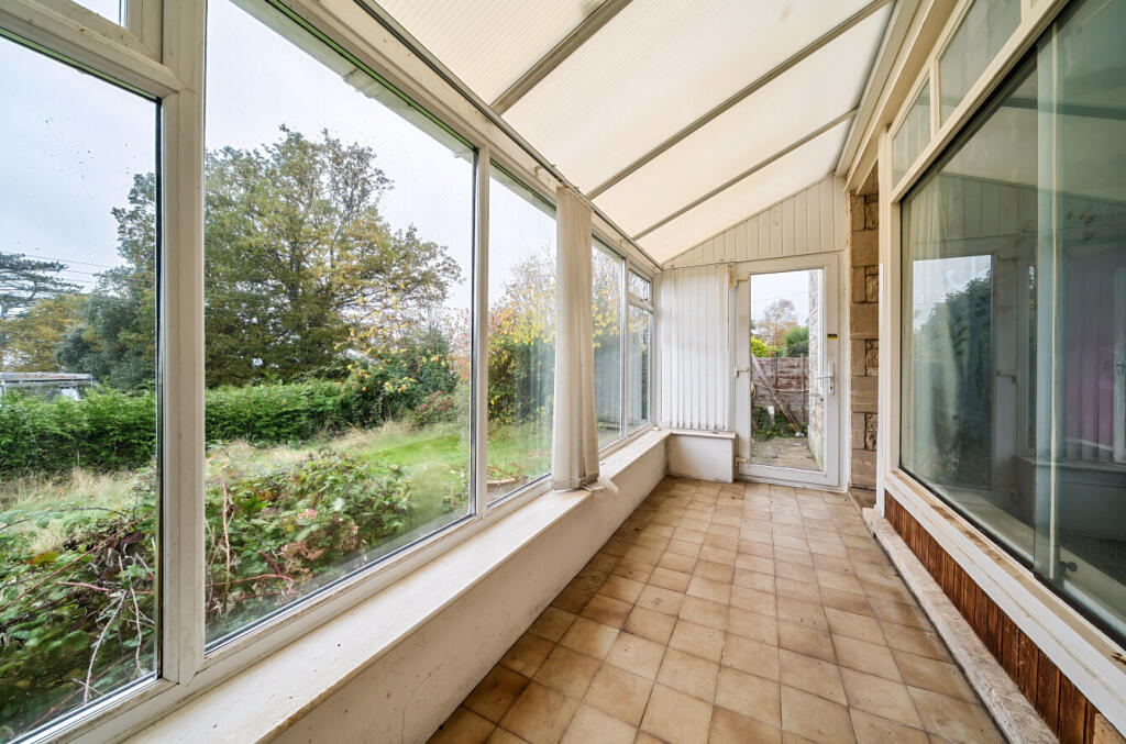 1374896-12-6904ac...