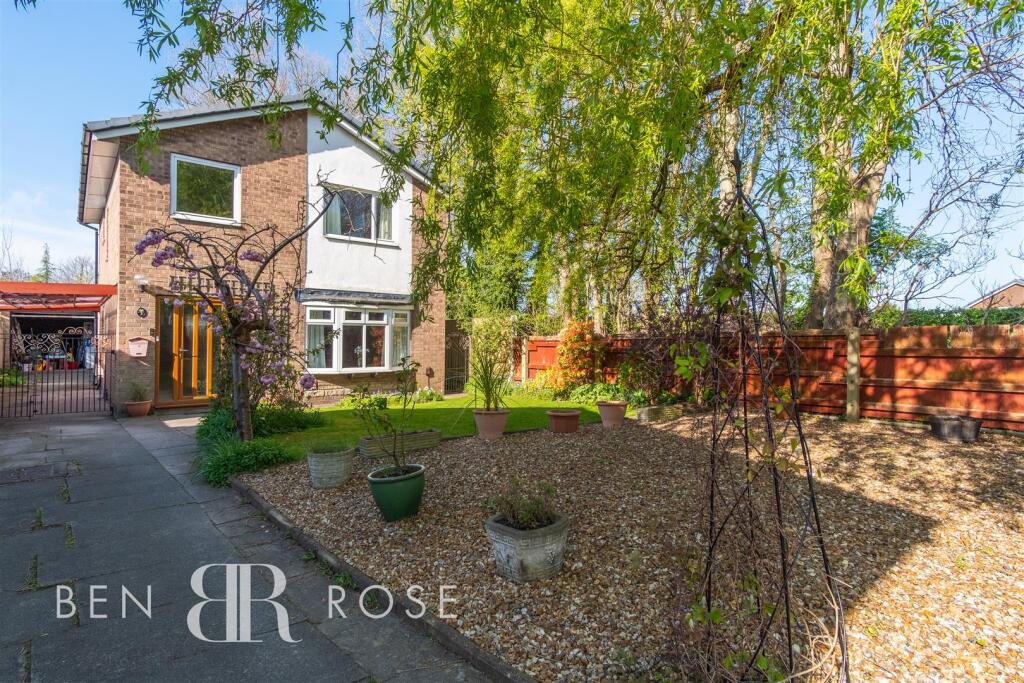 Front Garden/Driveway