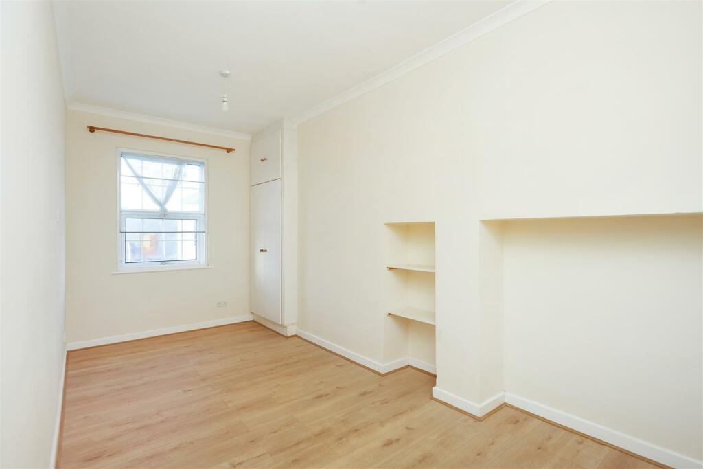 Flat 2 288939-7.jpg