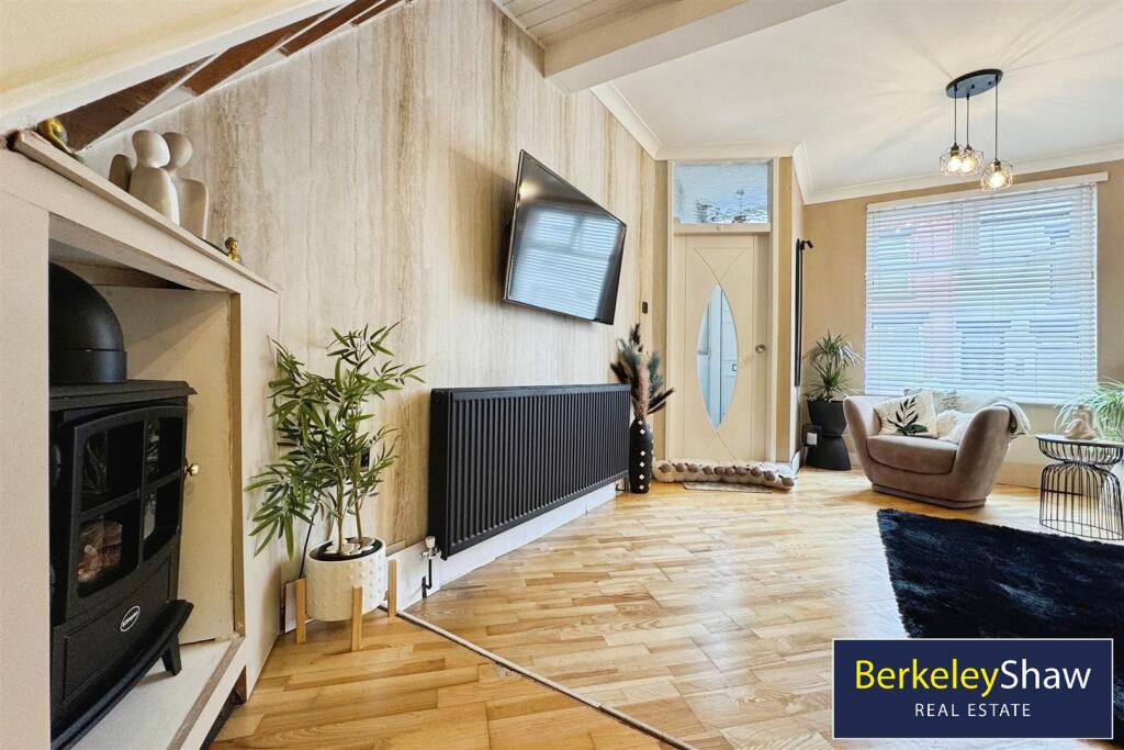 Living/dining room (3)