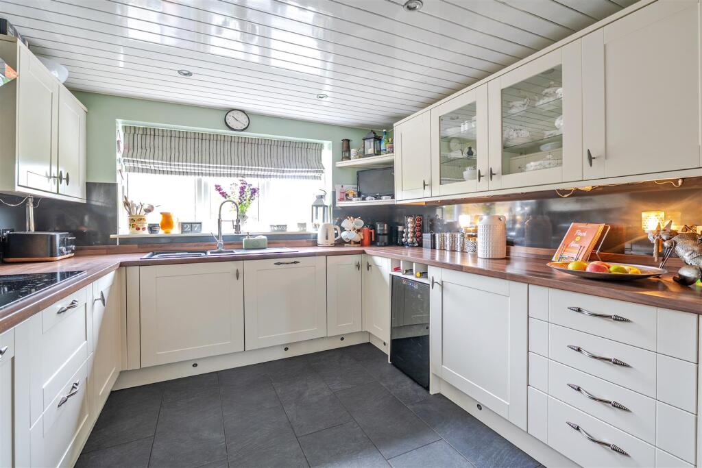 41 Holly Walk, Nuneaton