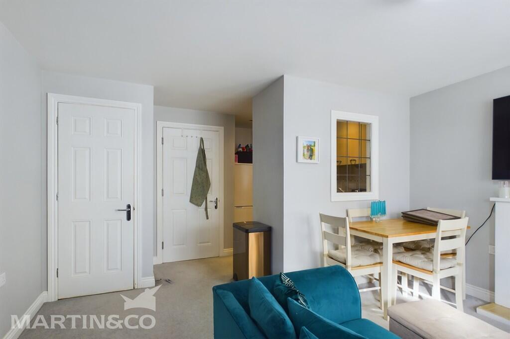 CAM01953G0-PR0090...