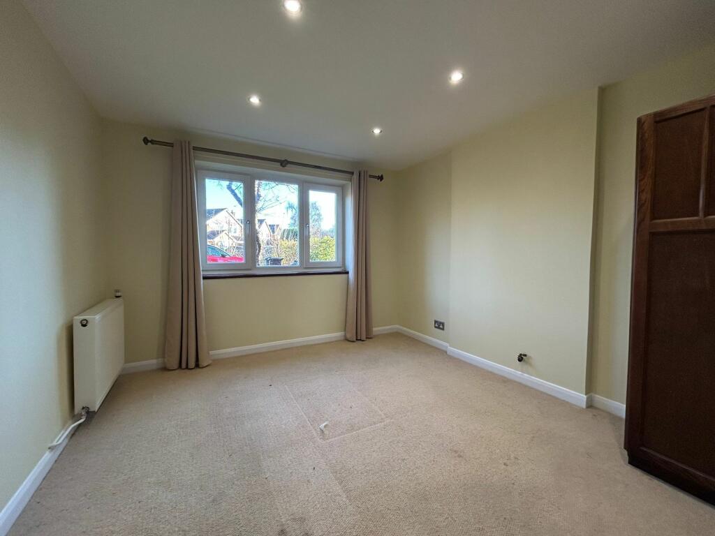 Dining room / Bedroom 4