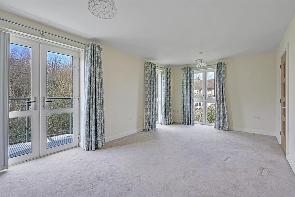 12-ee79PHMCS - 43 Brooke Dene Court 055.jpg