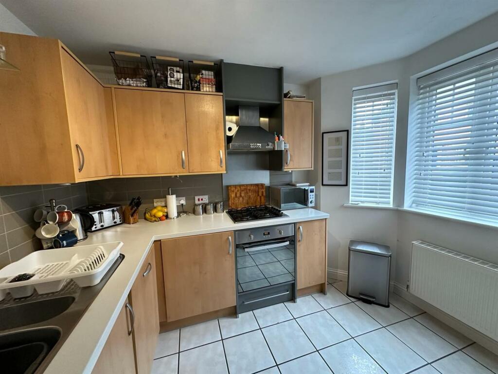 KITCHEN.jpg