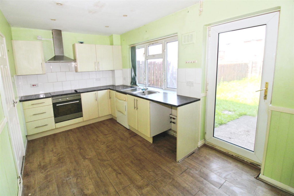 Fitted Dining Kitchen