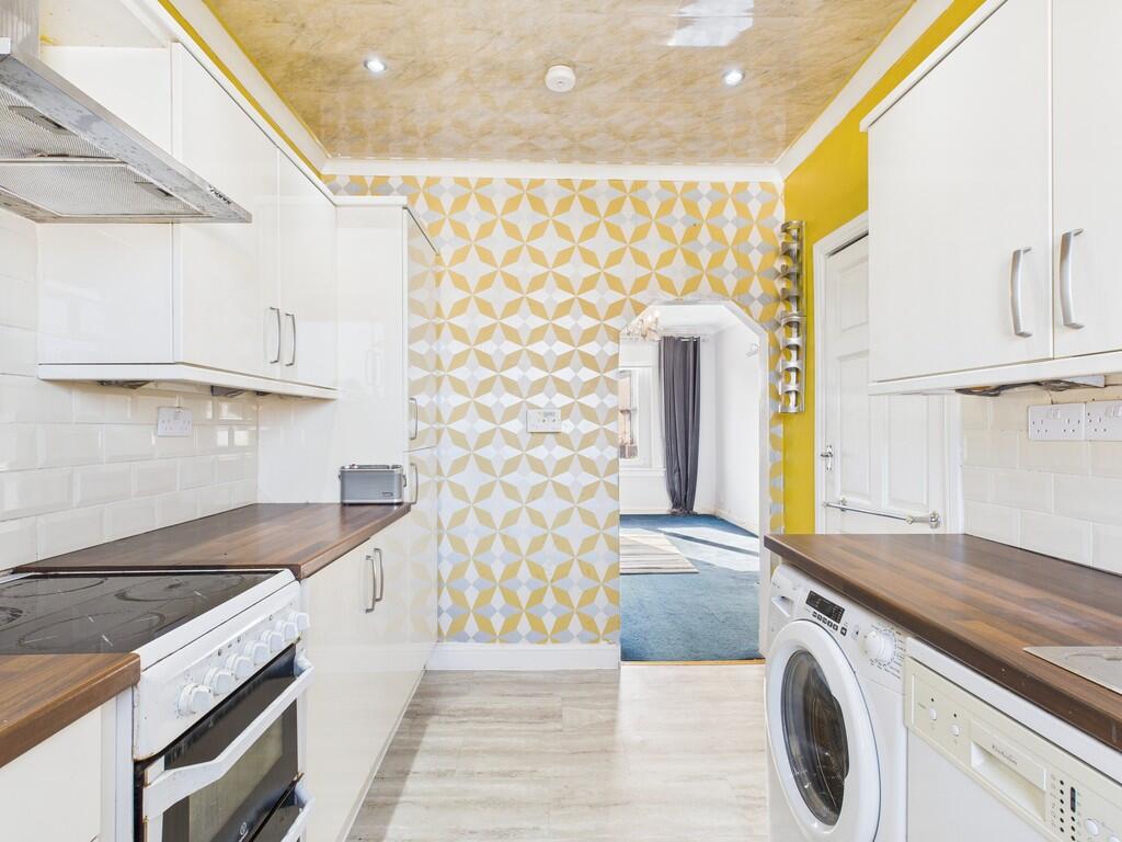 CAM05526G0-PR0040...