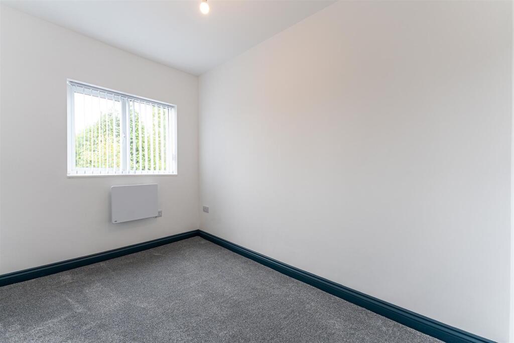 160 Lightwood Road - by Ralph Media Group 01099.jp