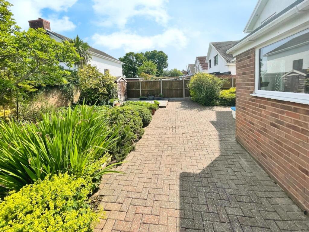 547a630a--49A8-B948-CE0B507717C4-71535-000009F0706