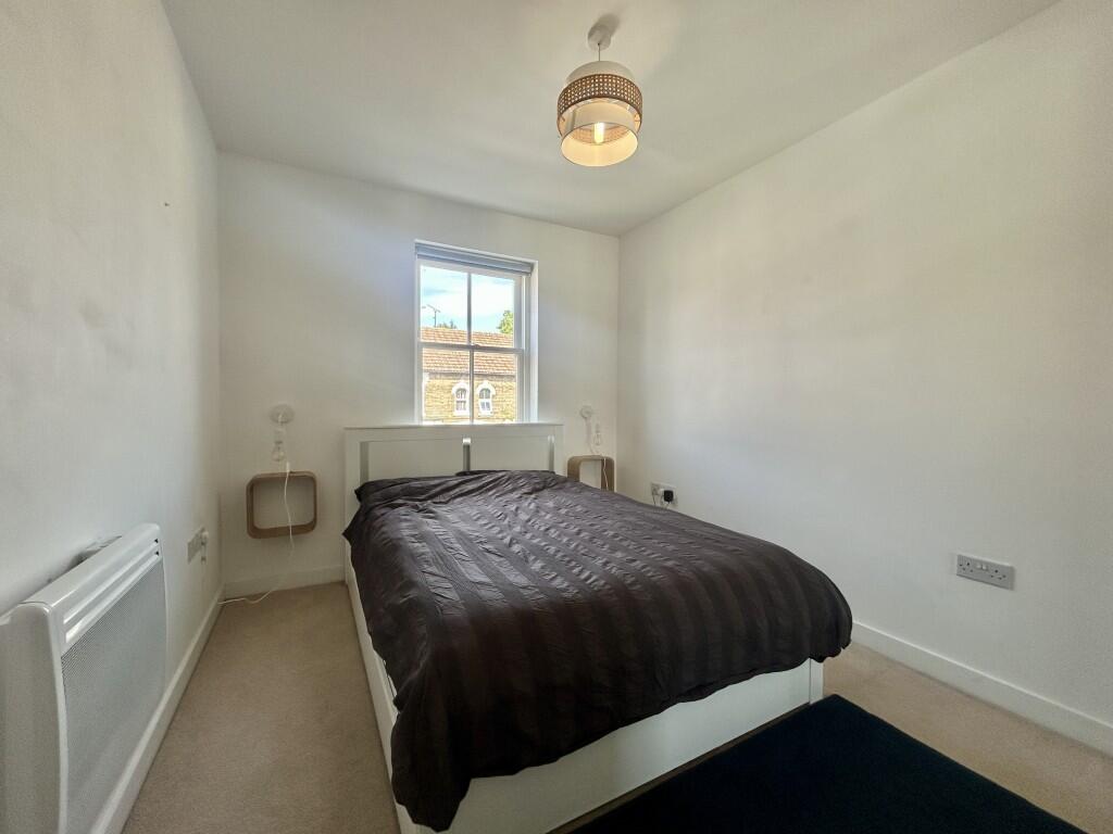 4  Medium  T202508131134.jpg