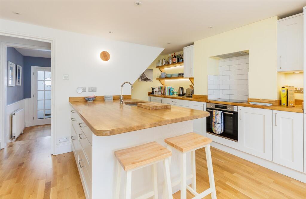 Kitchen 1-4