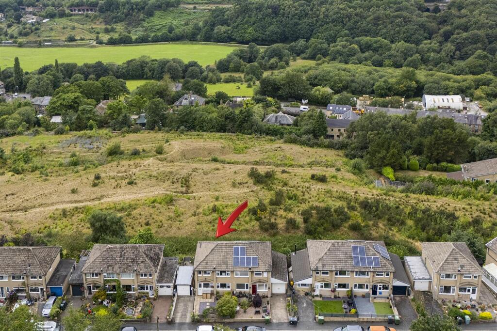 Bramleys Estate Agents - High Crest - Linthwaite (