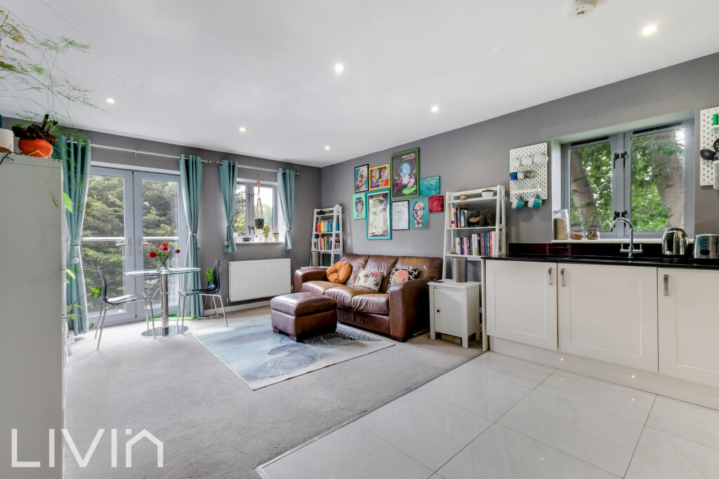 JOY APARTMENTS 6 -26_