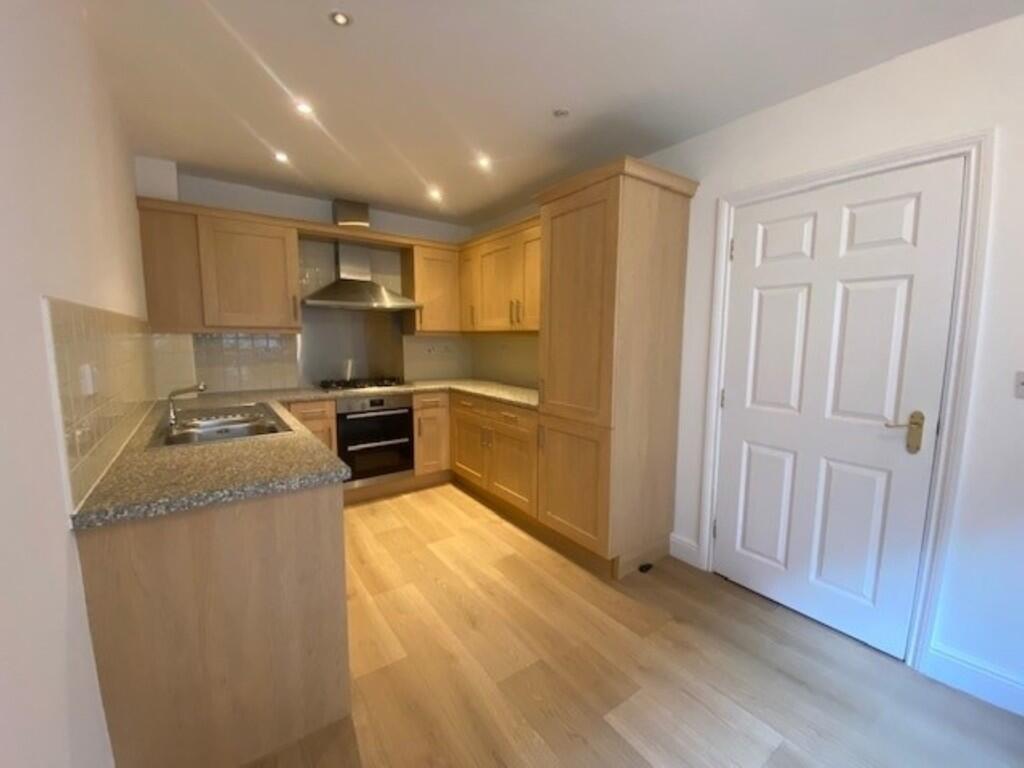 Pippin Grove, Royston