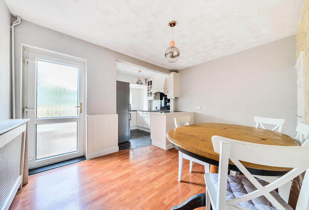 17-68221248ca3fb-...