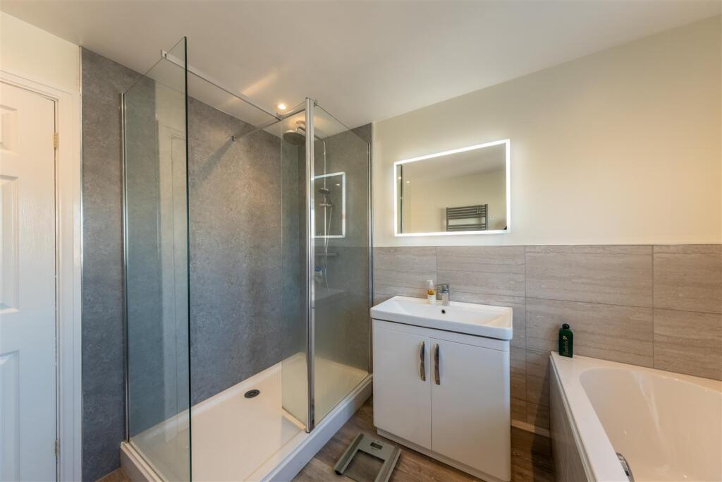 6 Hollow Oak Lane-018.jpg