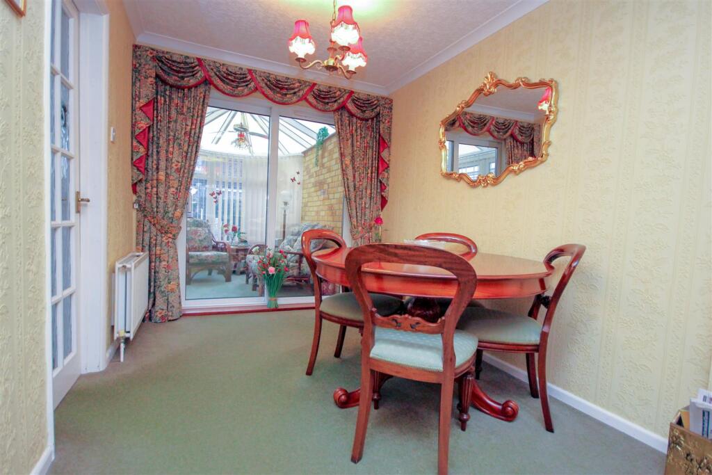 Dining Area.jpg