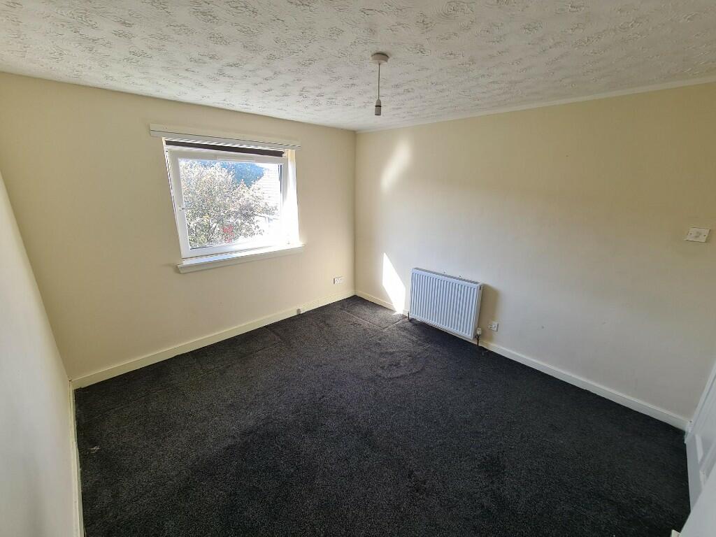 Bed 1. 3.6m x 3.3m