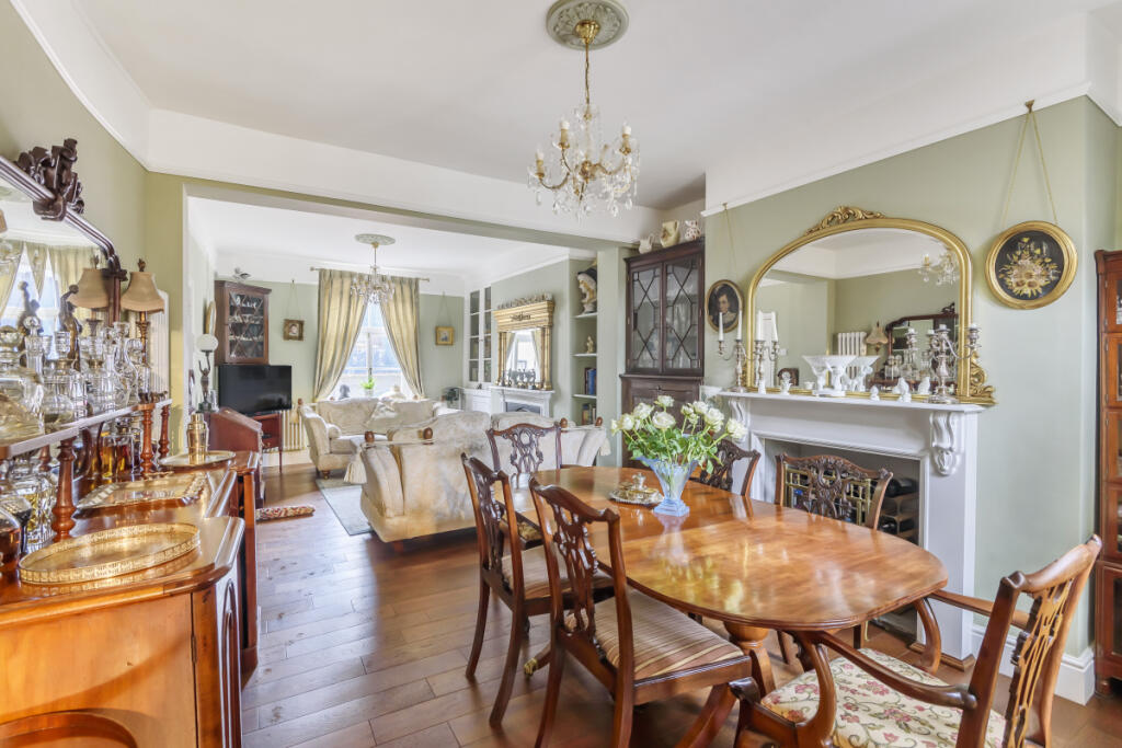 3 Bedroom Town House