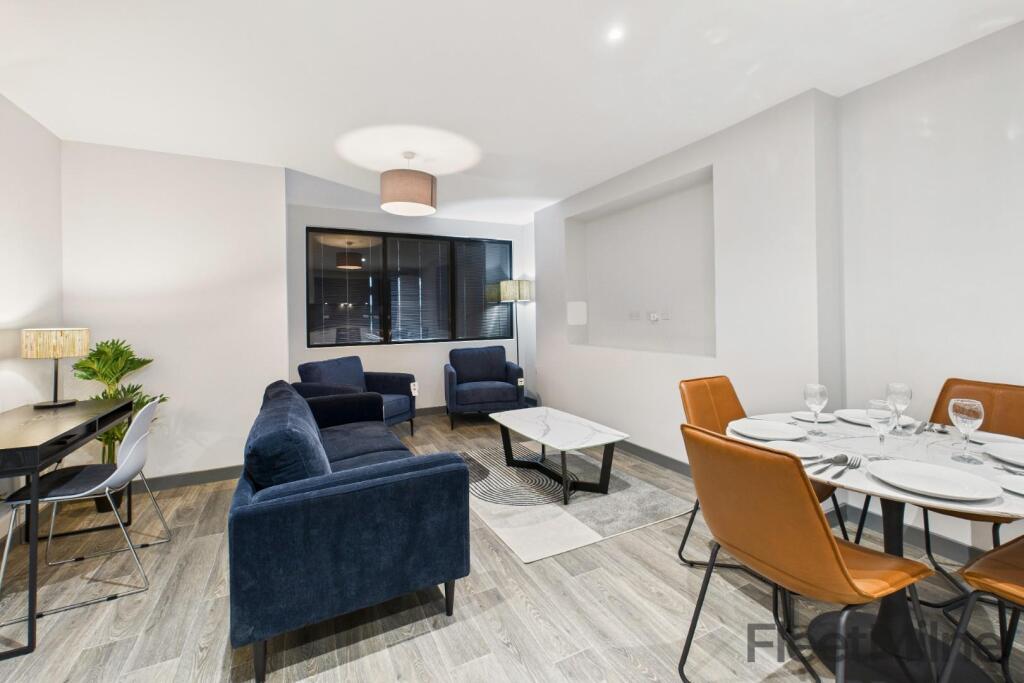 Living/dining room