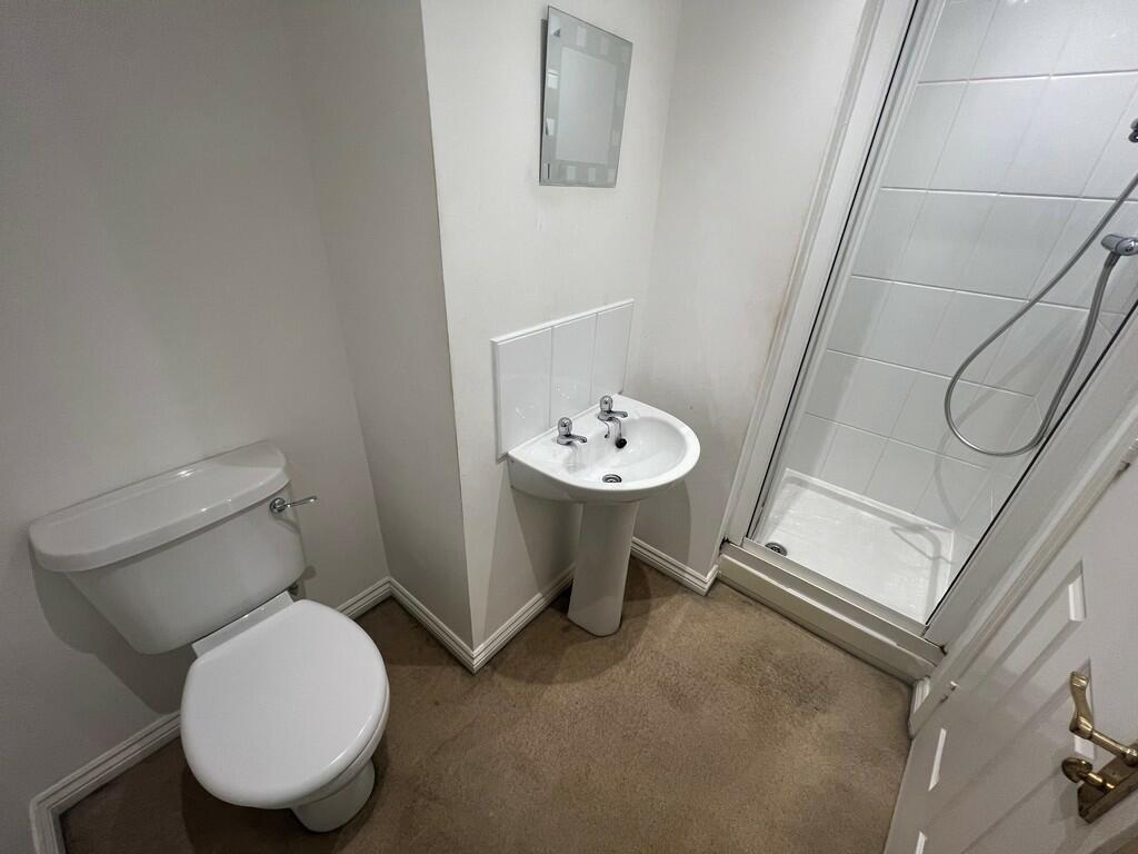 74198_10065800263...