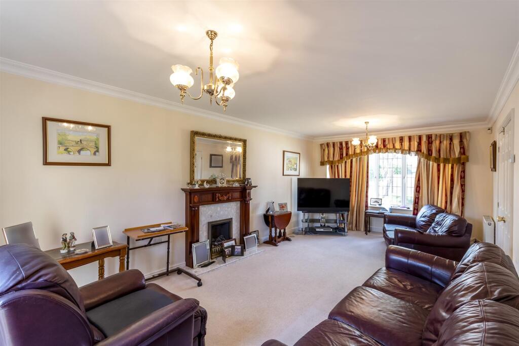 DSC_2492-Edit_lounge.JPG