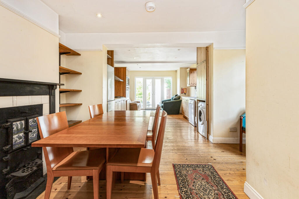 Kitchen Family Room