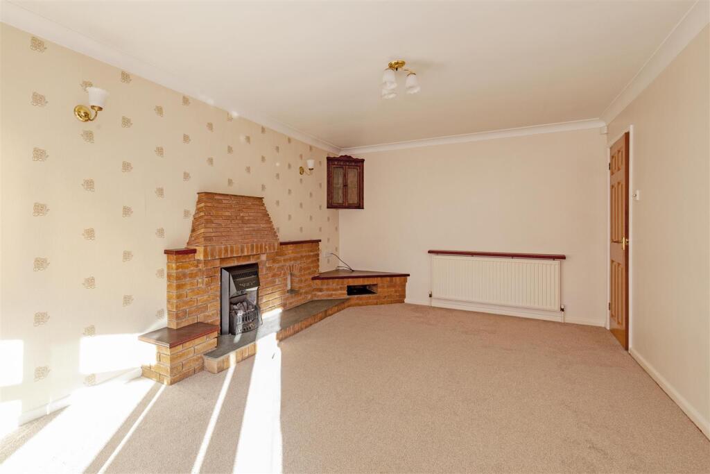 Reception Room-1.jpg