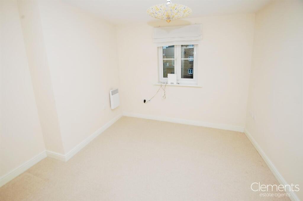 7cf9e9f8-bed 202.JPG