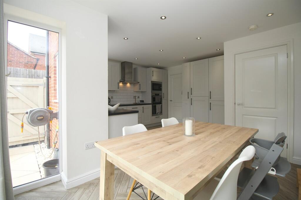 Kitchen / Diner