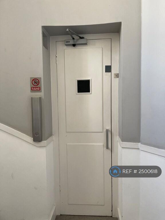 Building Lift