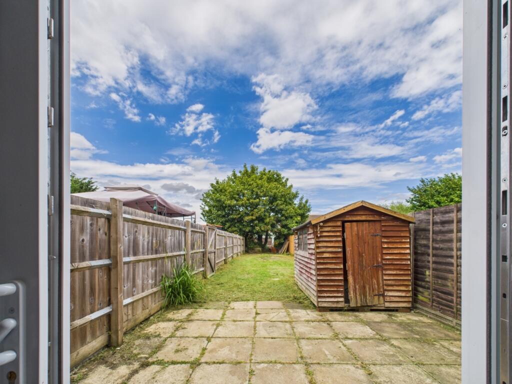 CAM01740G0-PR0422-STILL017