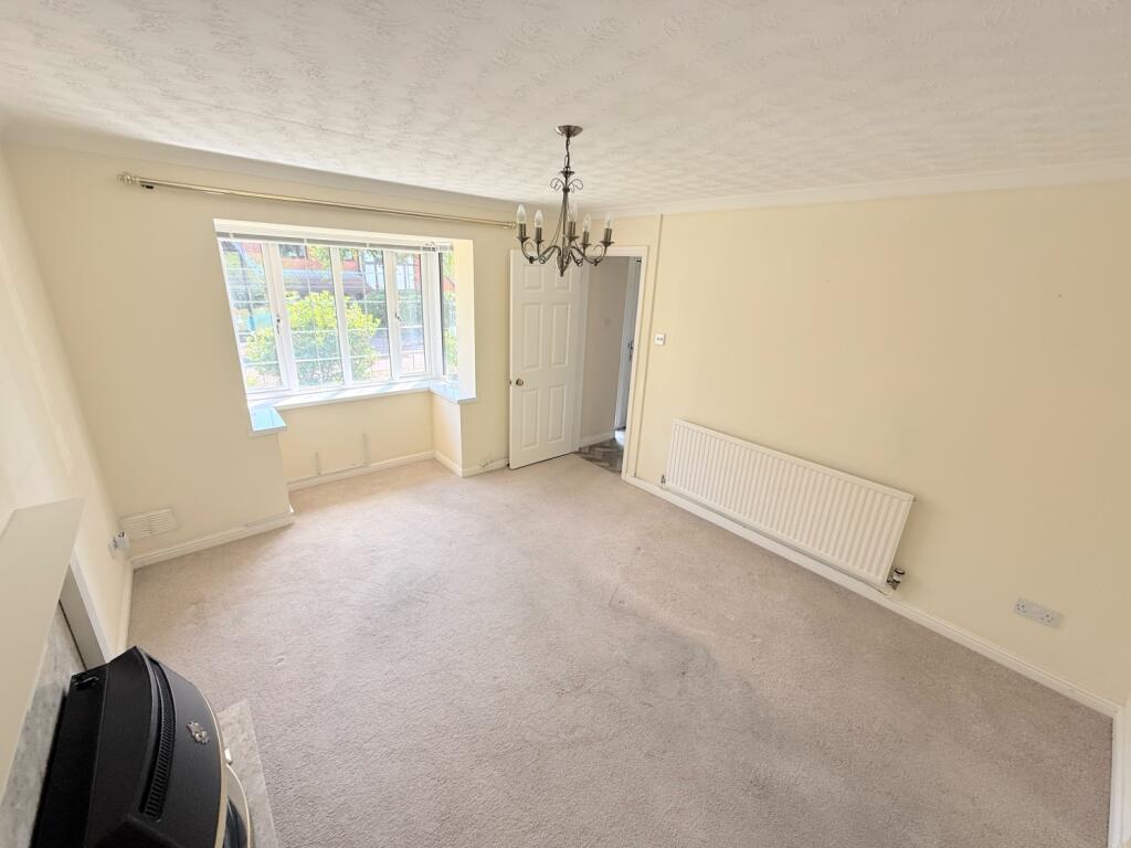 5BF29F9D-5630-4E3F-B81B-D3EA9C11A7B0