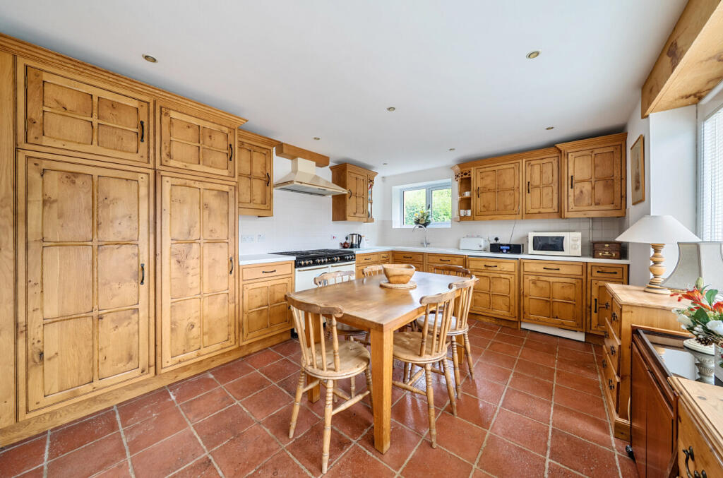 1328506-12-687f53...